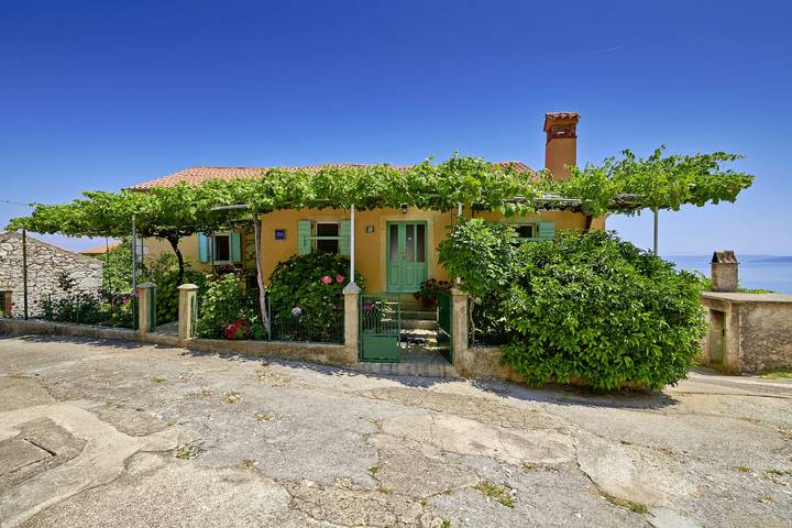Holiday apartment for 3 people, with ocean view and balcony/terrace - 1