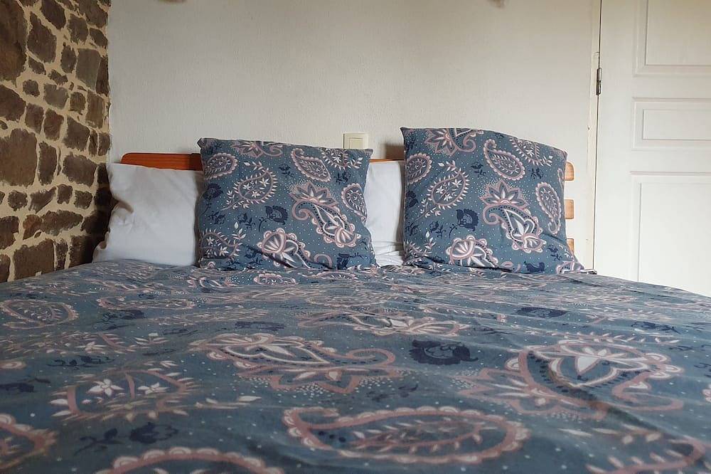 Ferienhaus für 6 Personen mit großem Garten, Spielgeräten und Tieren in Ver, Coutances und Umgebung