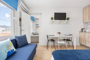 Studio for 4 People in Málaga Central District, Malaga, Photo 1