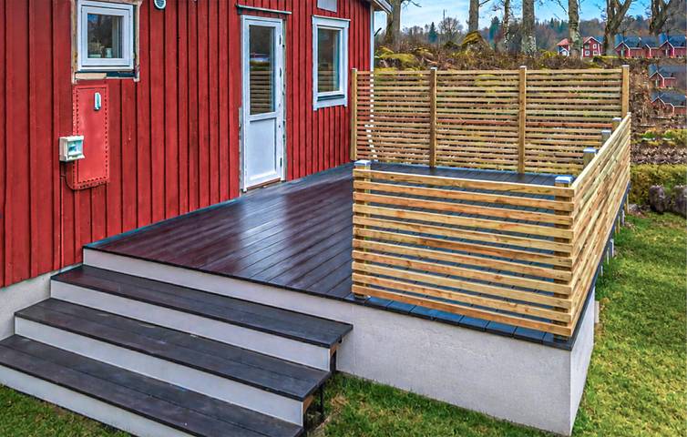Hus för 4 Personer med terass in Åsnen