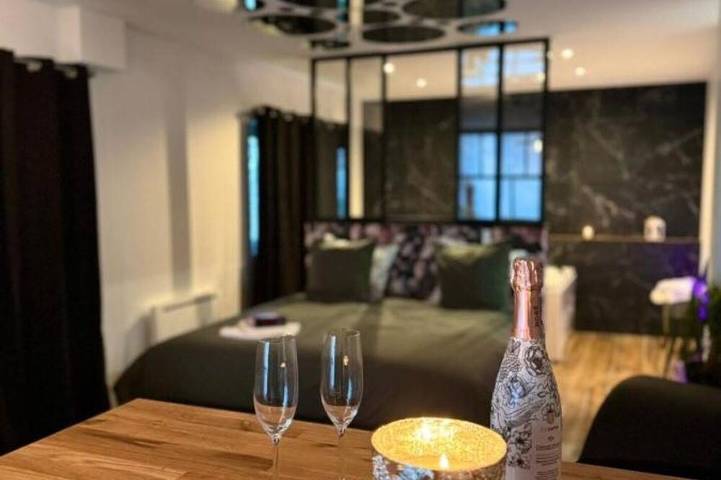 Gîte pour 2 personnes, avec jacuzzi et jardin dans Bouxières-aux-Dames
