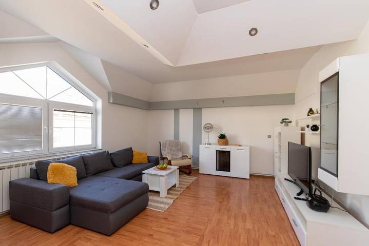 Appartement de vacances pour 8 personnes, avec jardin, animaux acceptés