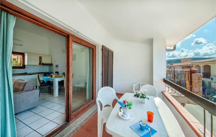 Apartamento vacacional entero, 1km Estudio Planta Baja Frente a la Playa - Cocina y Nevera in Isola Rossa, Trinità d'Agultu e Vignola