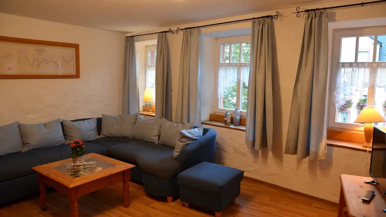 Ganze Ferienwohnung, Ferienwohnung für 4 Personen (75 m²) in Burgen (Bernkastel-Wittlich) in Burgen (bei Bernkastel-Kues), Bernkastel-Kues & Umgebung