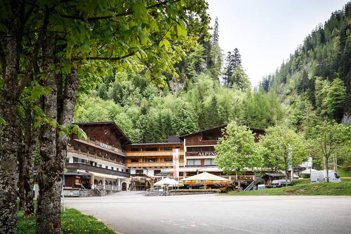 Hôtel pour 8 personnes, avec Terrasse et Jardin ainsi que Sauna et Vue à Absam