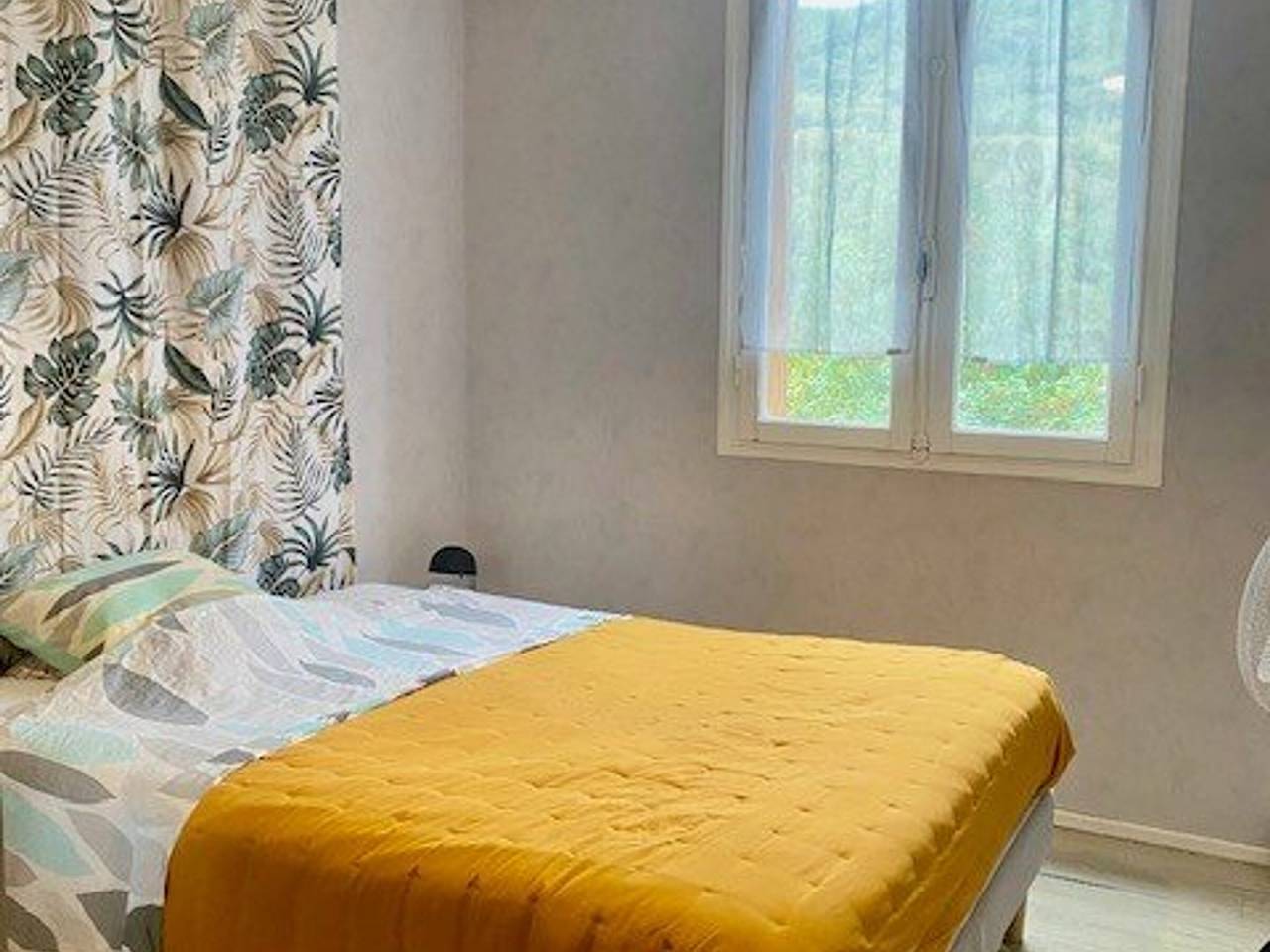 Appartement entier, Appartement F3 à Amélie-les-Bains avec Wifi et climatisation portative pour 4 personnes in Amélie-les-Bains-Palalda, Région de Céret