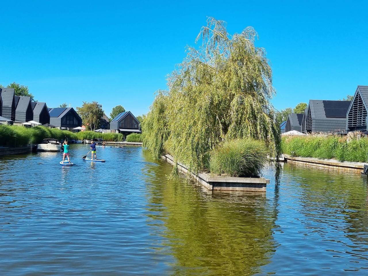 Villa in Balk mit privatem Steg am Slotermeer in Balk, Ijsselmeer