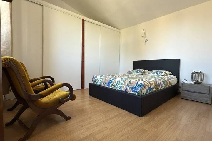 Ganze Wohnung, Appartement Maenat-Apartment-Eigenes Badezimmer-Gartenblick in Borgo, Bastia und Umgebung