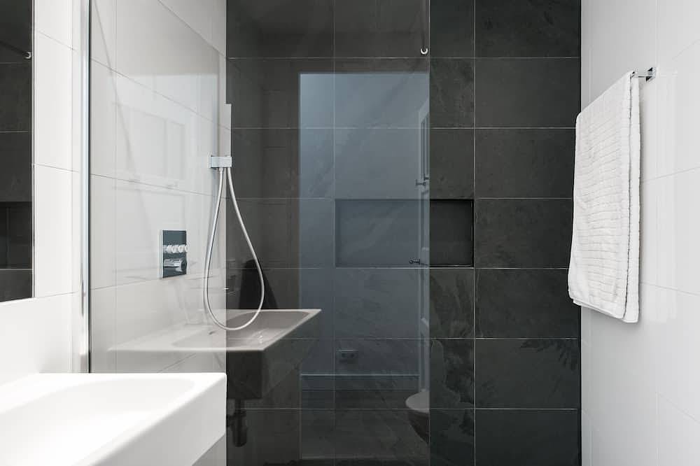 Street Level Studio Apartment in Amsterdam City Centre. in Dutch Coast