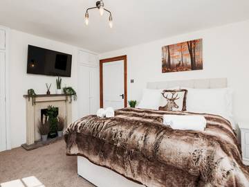 Holiday Home for 8 People in Bitton, The Cotswolds, Photo 4