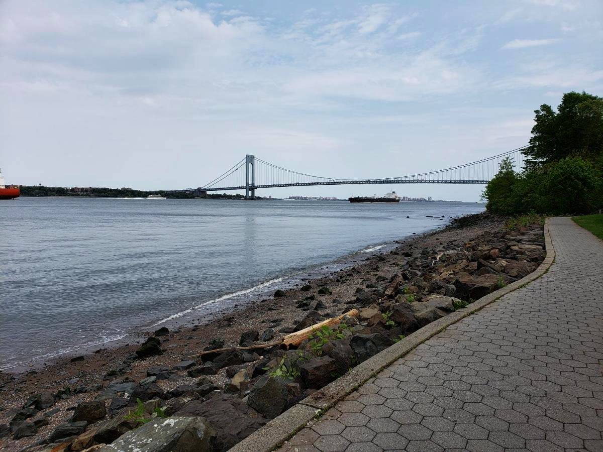 Harbor House Bed and Breakfast in Staten Island, New York