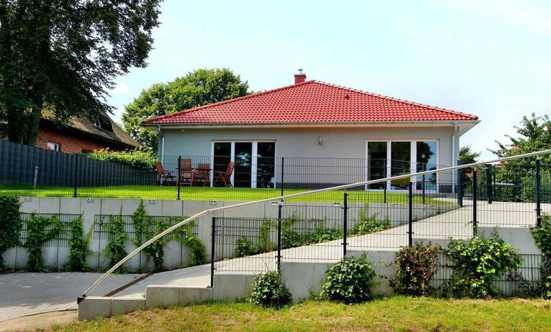 Ferienhaus für 5 Personen, mit Seeblick und Ausblick sowie Garten und Terrasse in Malchow