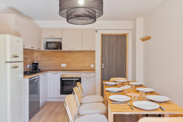 Ferienwohnung für 8 Personen, mit Ausblick und Balkon - 1