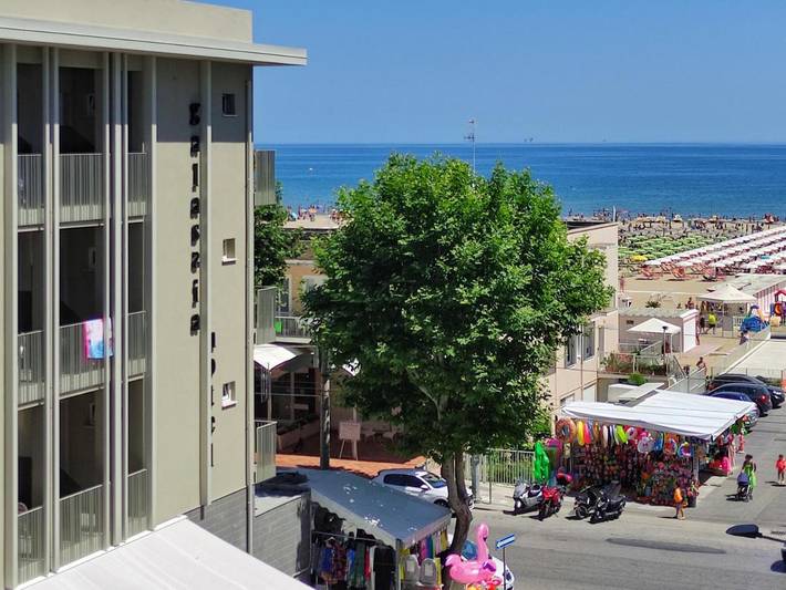 Appartamento per 5 persone, con Balcone e Terrazza nonché Giardino e Panorama a Rivazzurra di Rimini