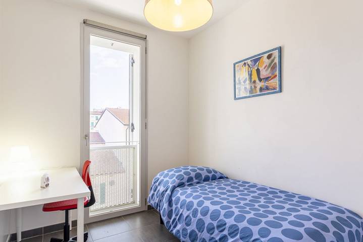 Appartamento intero, GuestHost - Bright Balcony Apt with Sea-View in Livorno, Costa degli Etruschi