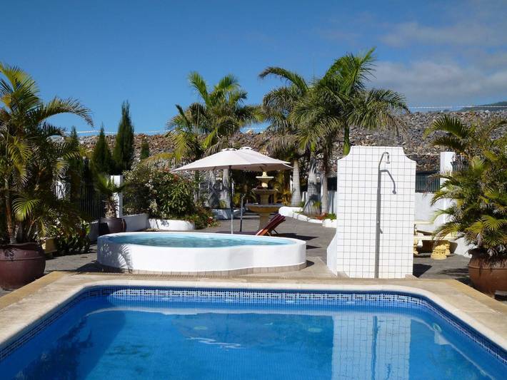 Villa für 10 Personen, mit Terrasse und Garten sowie Kinderpool und Pool auf La Palma