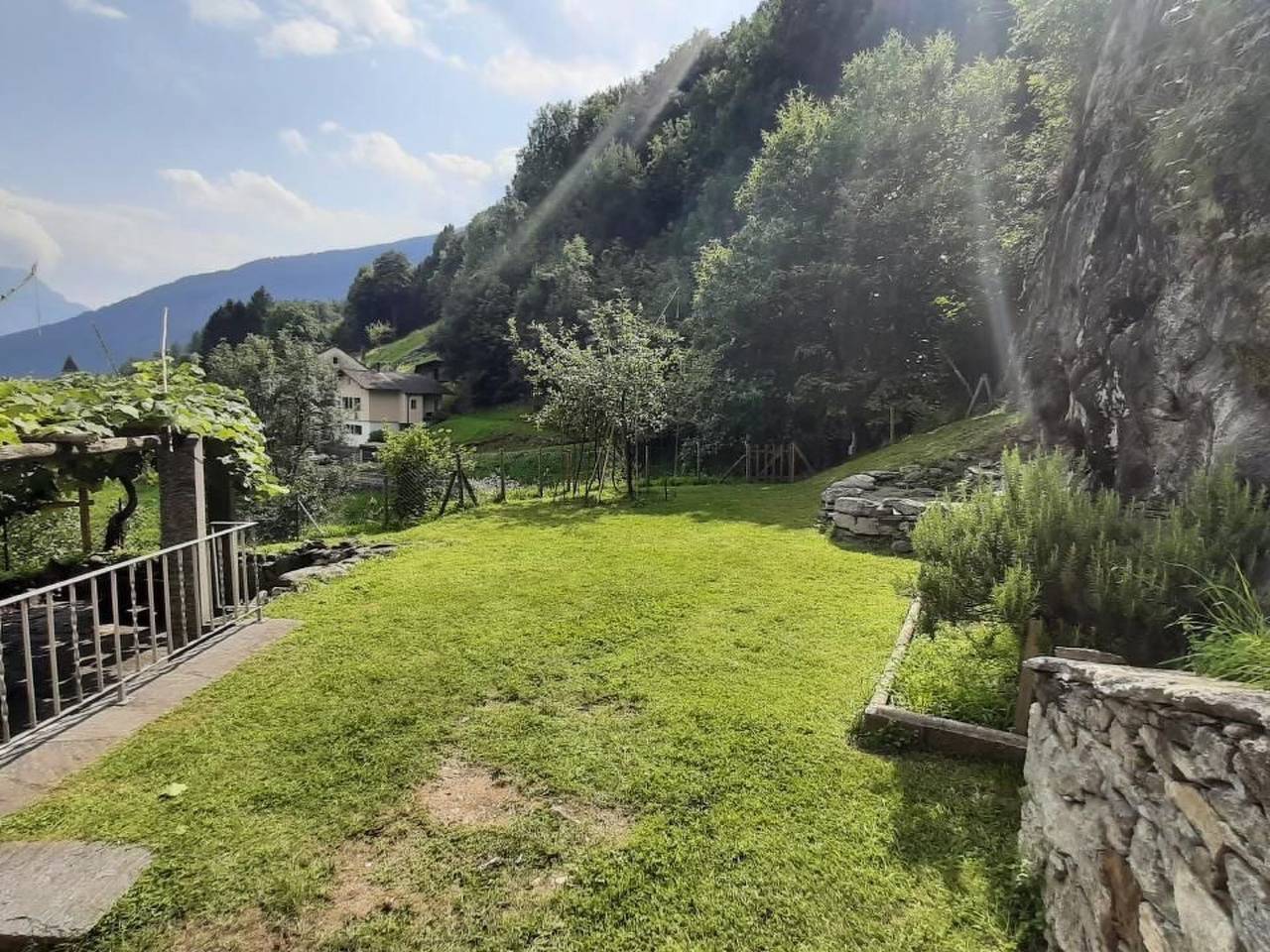 'Cà da Rör' mit Bergblick in Acquarossa, Lepontinische Alpen