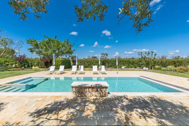 Gîte pour 8 personnes, avec piscine à Francavilla Fontana - 3