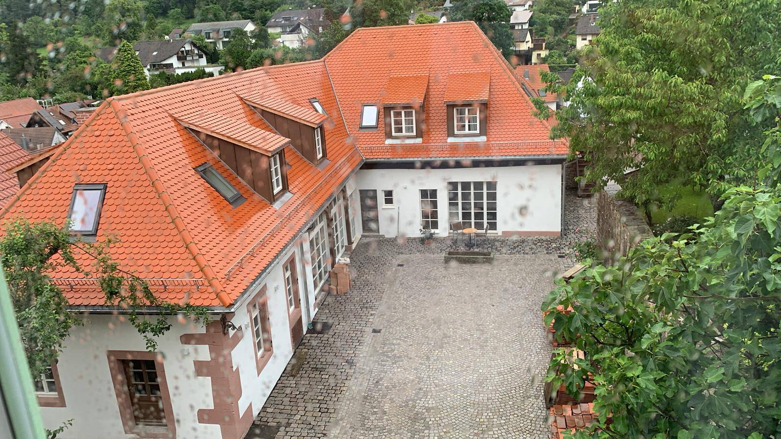 Ganze Wohnung, Apartment 'Altes Kutschhaus' mit Bergblick, Wlan und Klimaanlage in Gernsbach, Nordschwarzwald