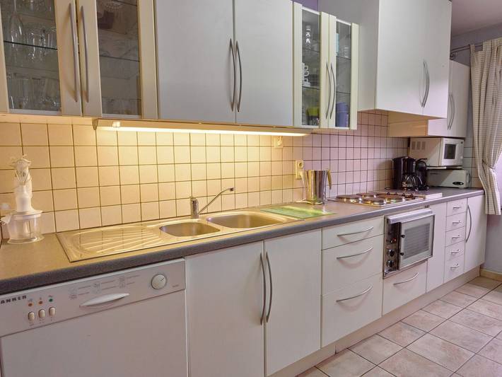 Location de vacances pour 6 personnes, avec terrasse et jardin à Stoumont - 3