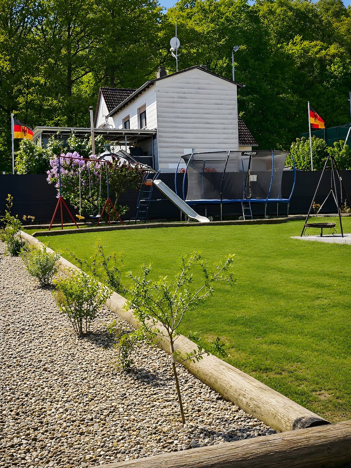 Großes Ferienhaus - Garten & Grill - 2 Bäder - 8 Gäste in Frielendorf, Schwalm-Eder-Kreis
