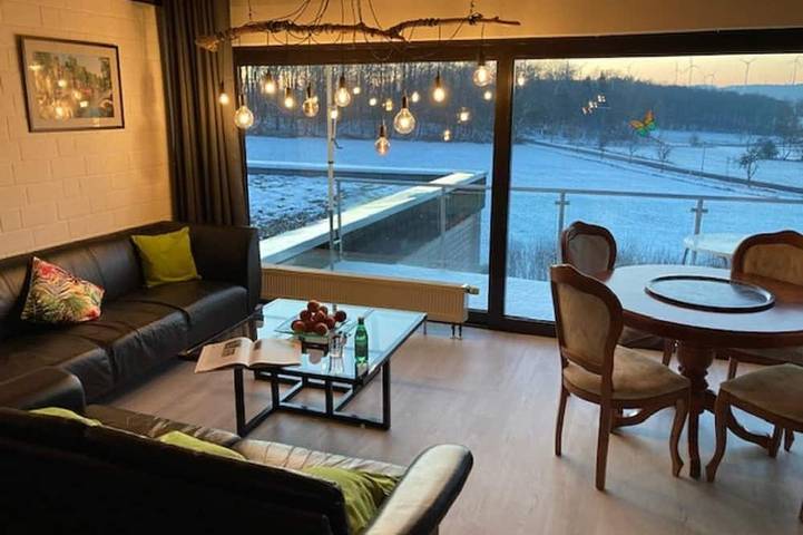 Ferienwohnung für 7 Personen, mit Balkon und Garten