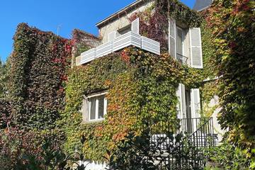 Gîte pour 2 personnes, avec jardin et balcon à Enghien-les-Bains