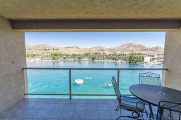 Gîte pour 4 personnes, avec balcon ainsi que piscine et jacuzzi à Chelan