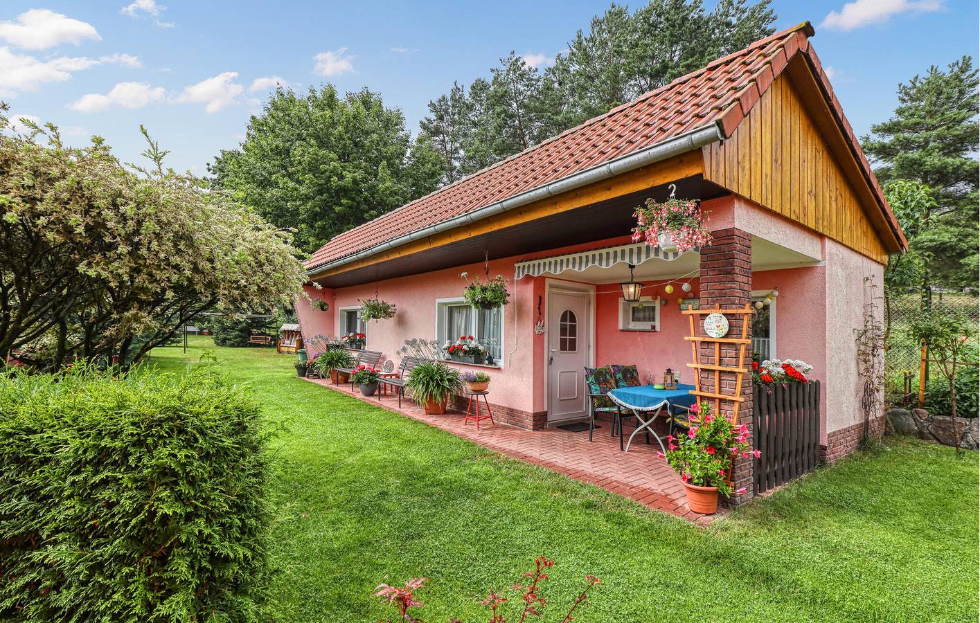 Gemütliche Wohnung mit Seeblick, Parkplatz und Terrasse in Altglobsow, Großwoltersdorf