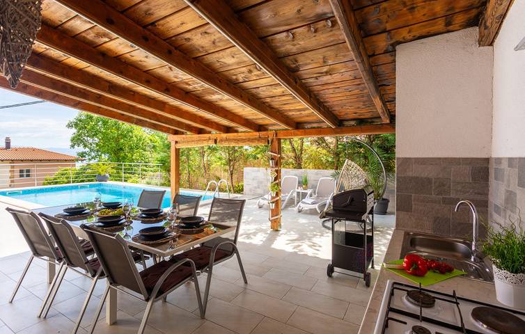 Villa für 15 Personen, mit Terrasse und Garten in Lovran - 3