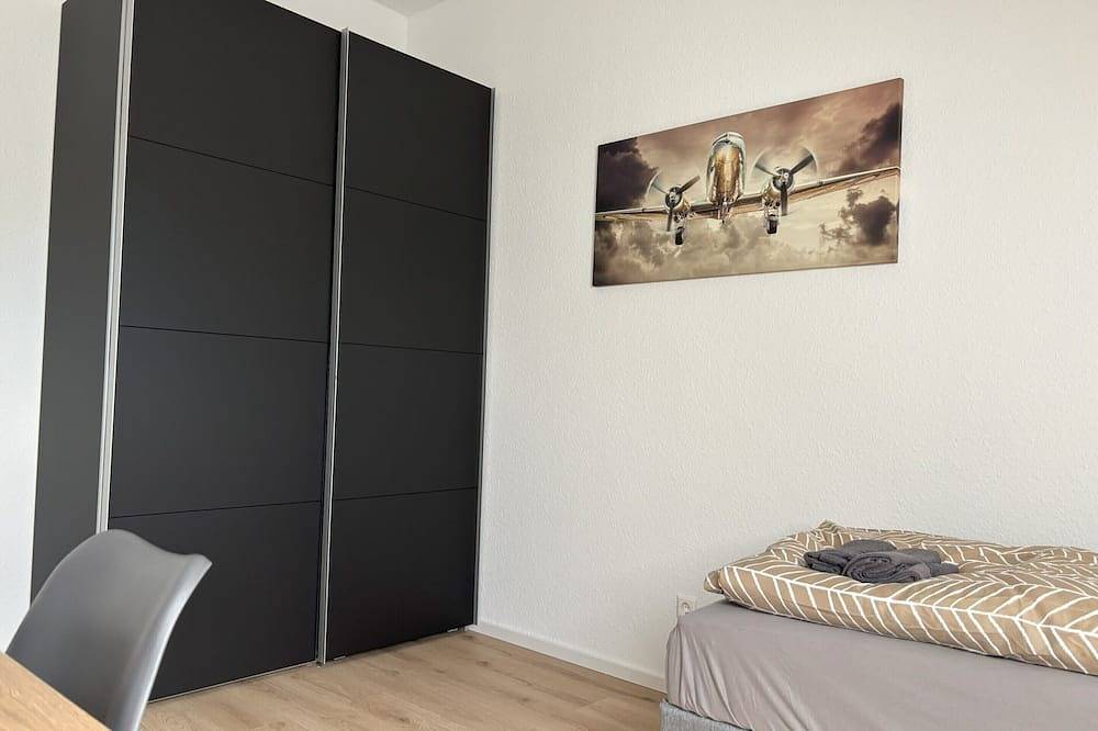 Ganze Wohnung, Apartment mit Küche, Badezimmer und 2 Schlafzimmer in Leimen, Rheinebene