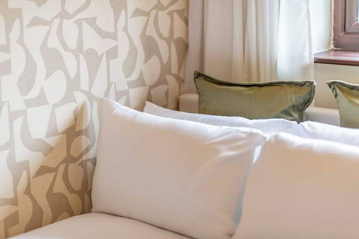 Central Birmingham Luxury 2 bed house up to 6 people. Parking & Garden Near Nec in Birmingham, Birmingham Area