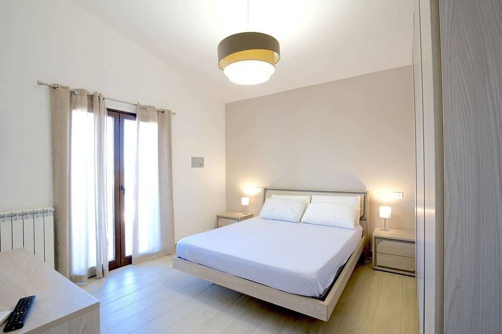 3 bedrooms Villa - Swimming Pool, Jacuzzi, Private Parking, Sun And Relaxation in Torre Colonna-Sperone, Altavilla Milicia