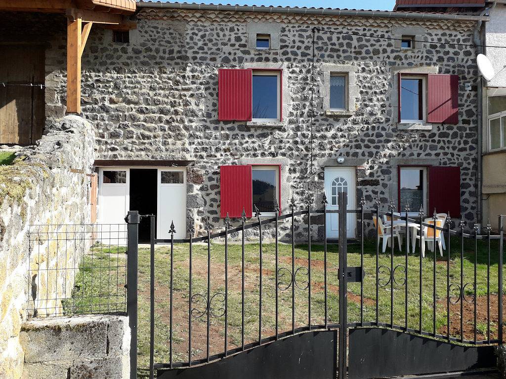 Maison sur le chemin de Régordane in Landos, Massif central