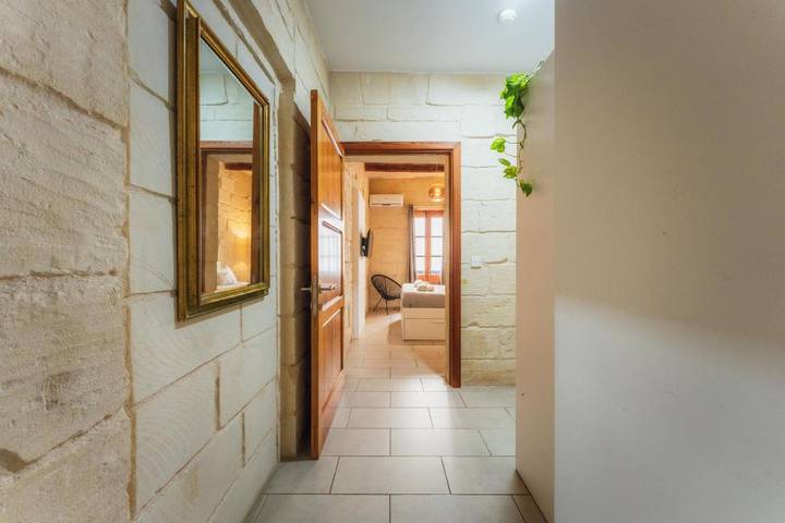 Maison d’hôte pour 2 personnes, avec terrasse ainsi que piscine et jardin à San Giljan - 3