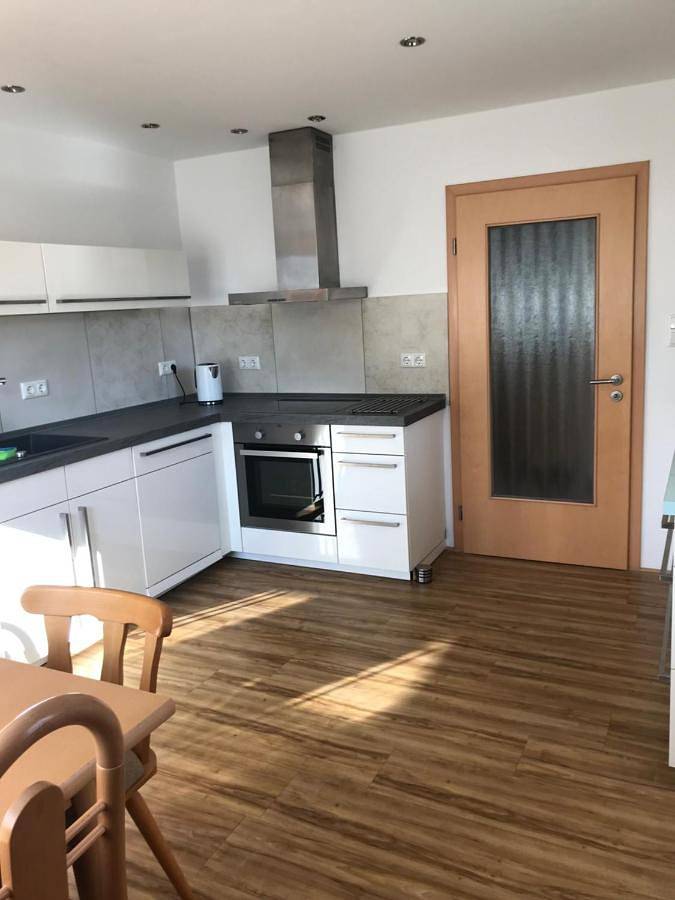 Ganze Wohnung, Three-Bedroom Apartment in Wiesent, Ostbayern