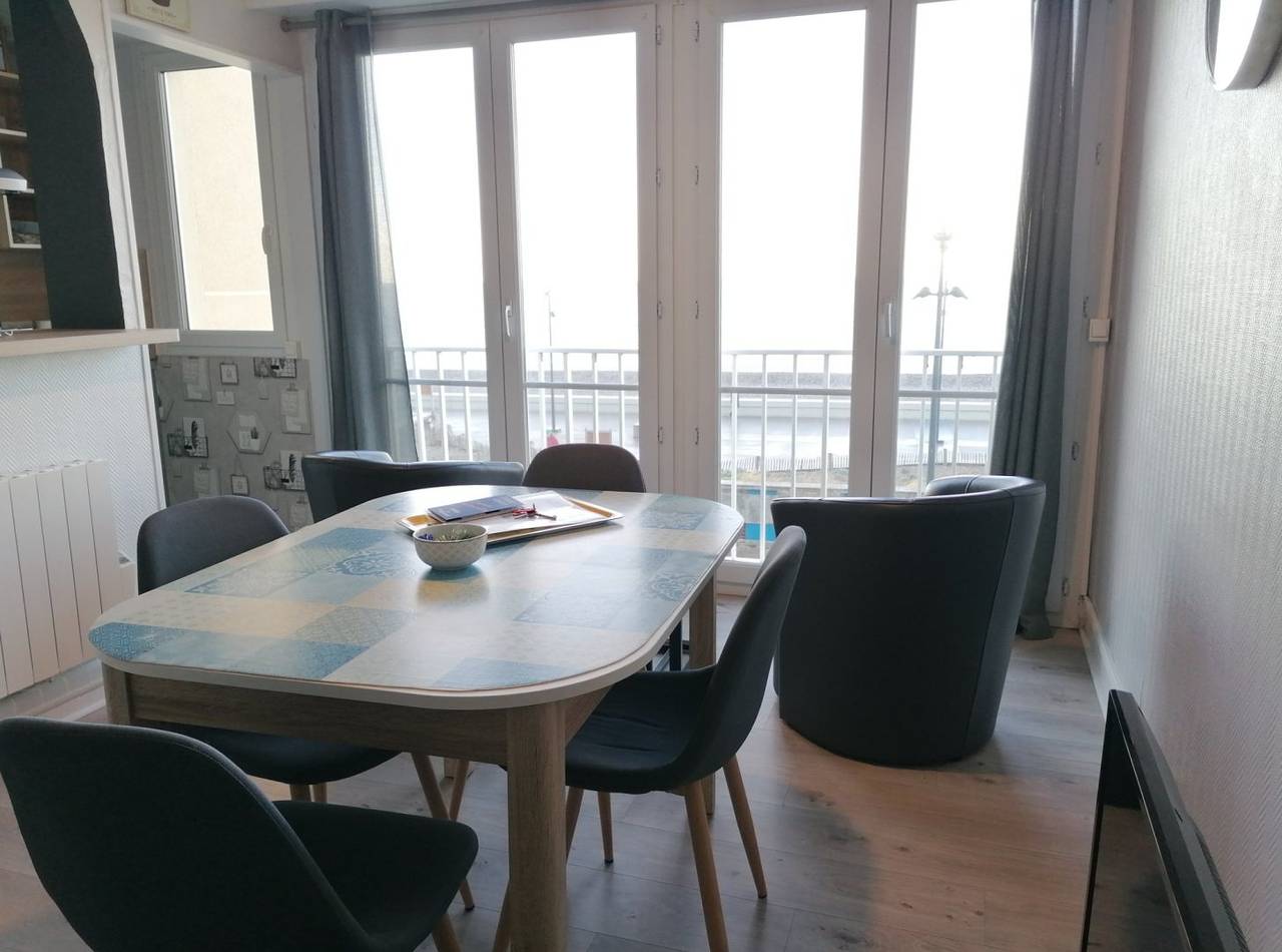 Appartement entier, Appartement superbe vue mer et funiculaire in Le Tréport, Région de Dieppe