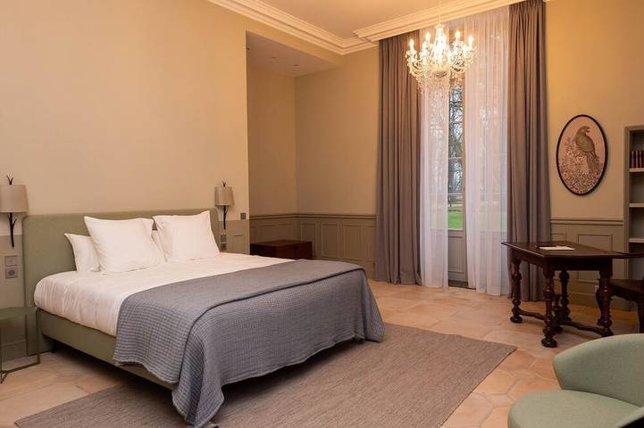 Château pour 15 personnes, avec jardin dans Saône-et-Loire - 4