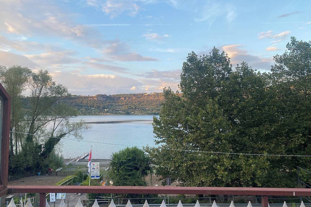 Ganze Wohnung, The Lake House in Castel Gandolfo, Parco Regionale dei Castelli Romani
