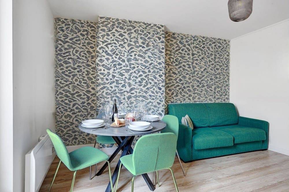 Entire apartment, 163 Mimoza Suite - Superb Apartment in Montreuil in Montreuil, Seine-Saint-Denis