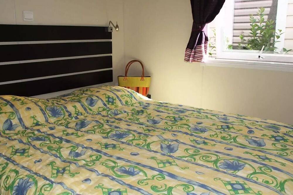 Camping Tikayan Paradise Valley **** - Mobil Home Colorado 3 Rooms 4/6 People Air-conditioned + Tv in Agay, Saint-Raphaël