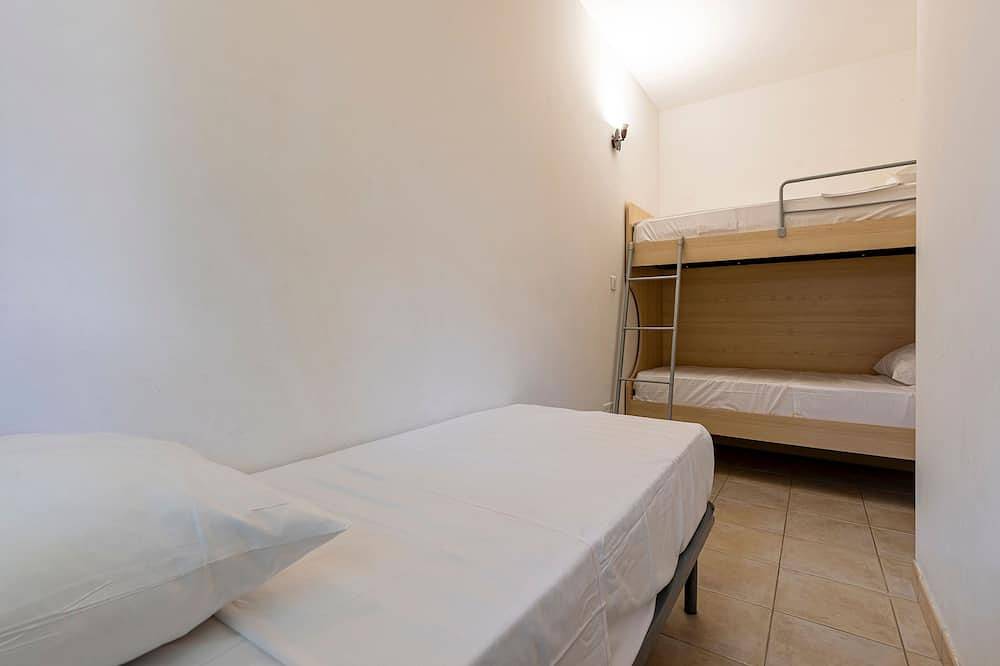 T3 à 3 min de la plage & 28 km de Porto Vecchio in Favone, Sari-Solenzara