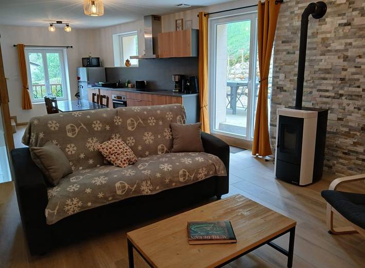 Gîte pour 4 personnes, avec terrasse à Cerdon (Ain) - 3