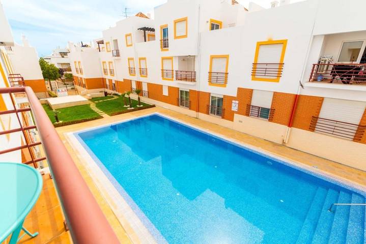 Apartamento de férias para 4 pessoas, com Varanda e Terraço e ainda Piscina and Vista no Algarve