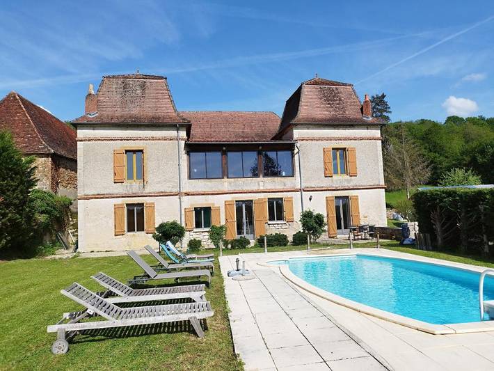 Location de vacances pour 6 personnes, avec jardin ainsi que piscine et vue à Lissac-et-Mouret - 3