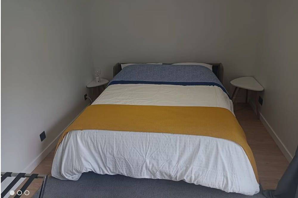 Quiet studio near Versailles and Paris (30 minutes by direct train) in Vaucresson, Altos del Sena