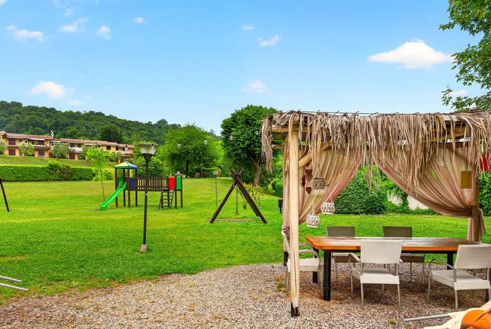 Gîte pour 6 personnes, avec jardin ainsi que piscine et terrasse à Padenghe sul Garda - 4