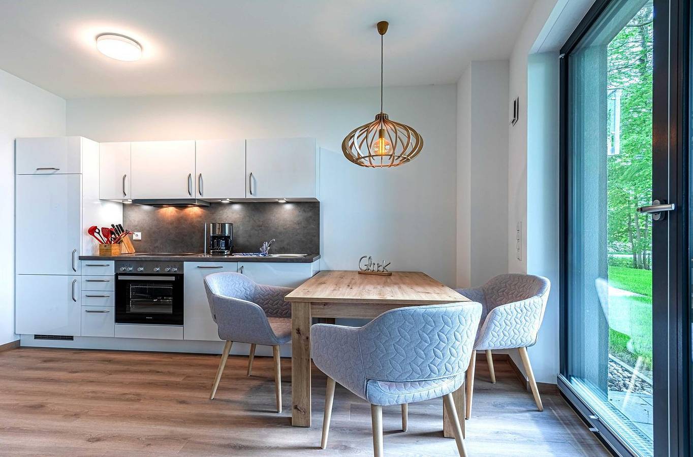 Apartamento entero, 5 Sterne Ferienwohnung Yoga-Oase mit Terrasse und Blick auf den Krakower See in Krakow am See, Parque Natural Nossentiner/Schwinzer Heide