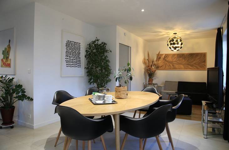 Gîte pour 6 personnes, avec terrasse et jardin