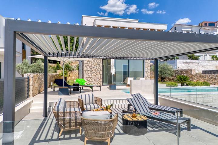 Villa für 8 Personen, mit Meerblick und Pool sowie Balkon, kinderfreundlich in Crikvenica - 3